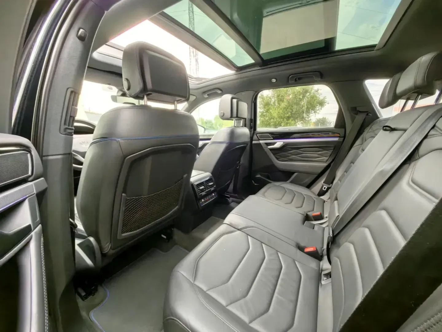 Cumpara/ Vinde online Volkswagen Touareg 2021 SH, la cel mai bun pret pentru tine!