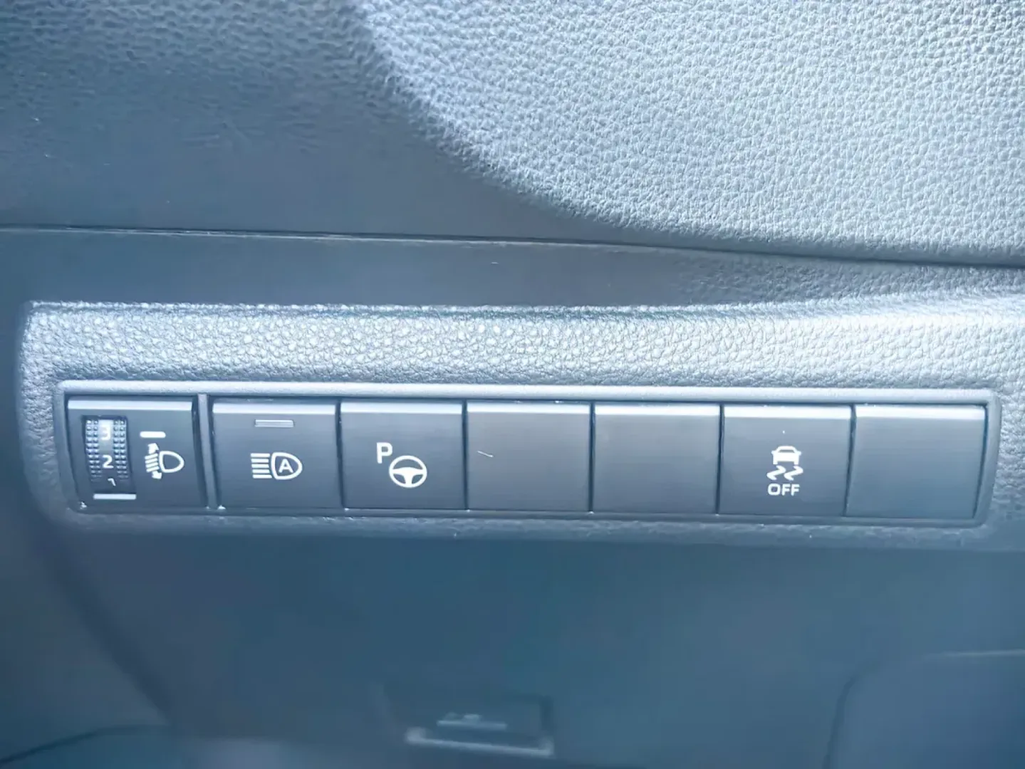 Cumpara/ Vinde online Toyota Corolla 2022 SH, la cel mai bun pret pentru tine!