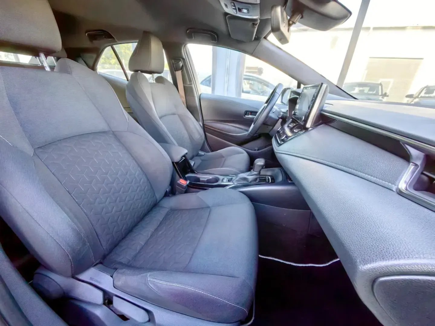 Cumpara/ Vinde online Toyota Corolla 2022 SH, la cel mai bun pret pentru tine!