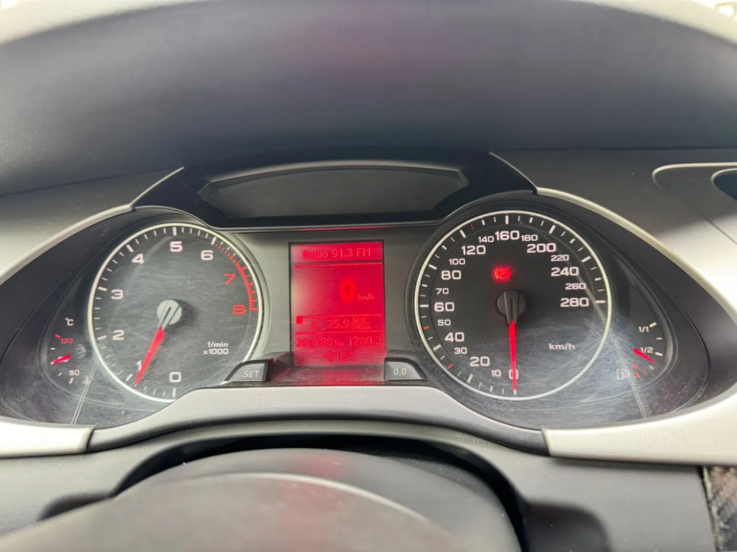 Cumpara/ Vinde online Audi A4 2009 SH, la cel mai bun pret pentru tine!
