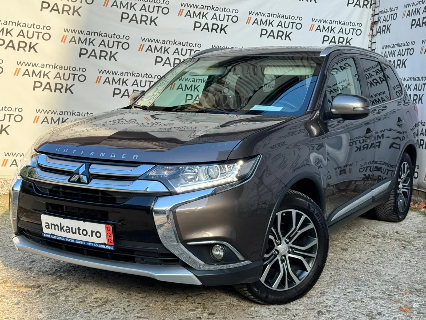 Cumpara/ Vinde online Mitsubishi Outlander 2017 SH, la cel mai bun pret pentru tine!