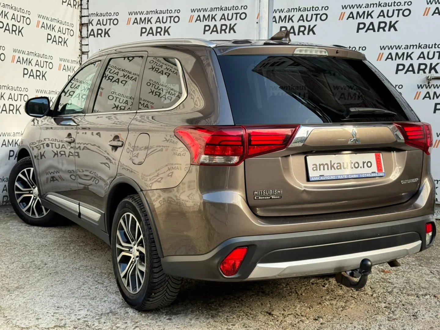Cumpara/ Vinde online Mitsubishi Outlander 2017 SH, la cel mai bun pret pentru tine!