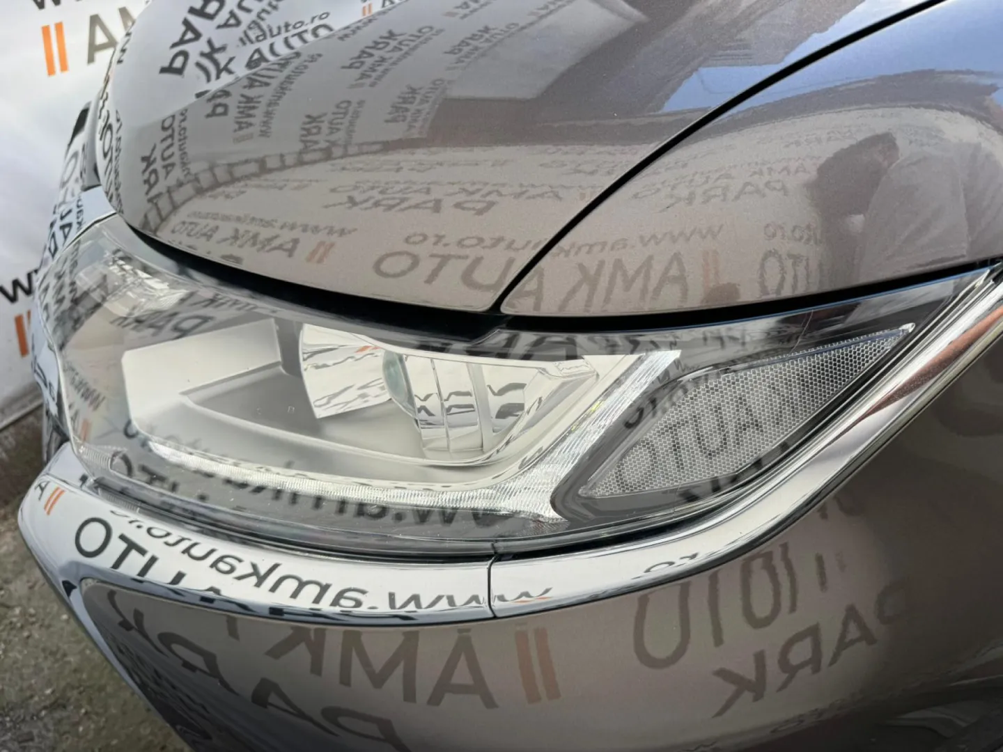 Cumpara/ Vinde online Mitsubishi Outlander 2017 SH, la cel mai bun pret pentru tine!