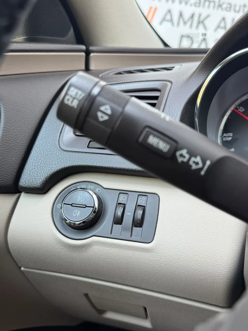 Cumpara/ Vinde online Opel Insignia 2013 SH, la cel mai bun pret pentru tine!