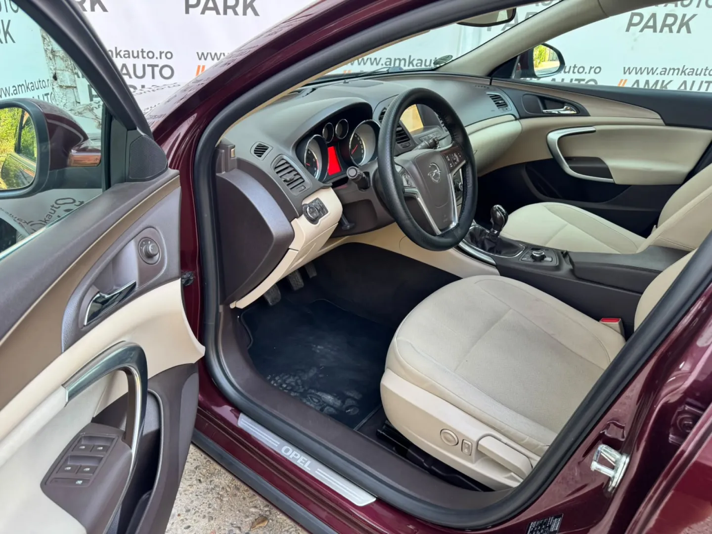 Cumpara/ Vinde online Opel Insignia 2013 SH, la cel mai bun pret pentru tine!
