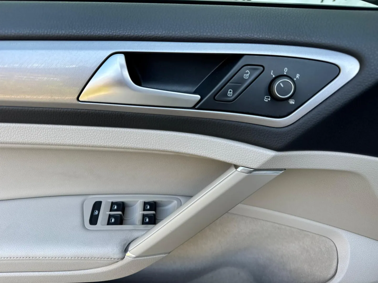 Cumpara/ Vinde online Volkswagen Golf 2015 SH, la cel mai bun pret pentru tine!