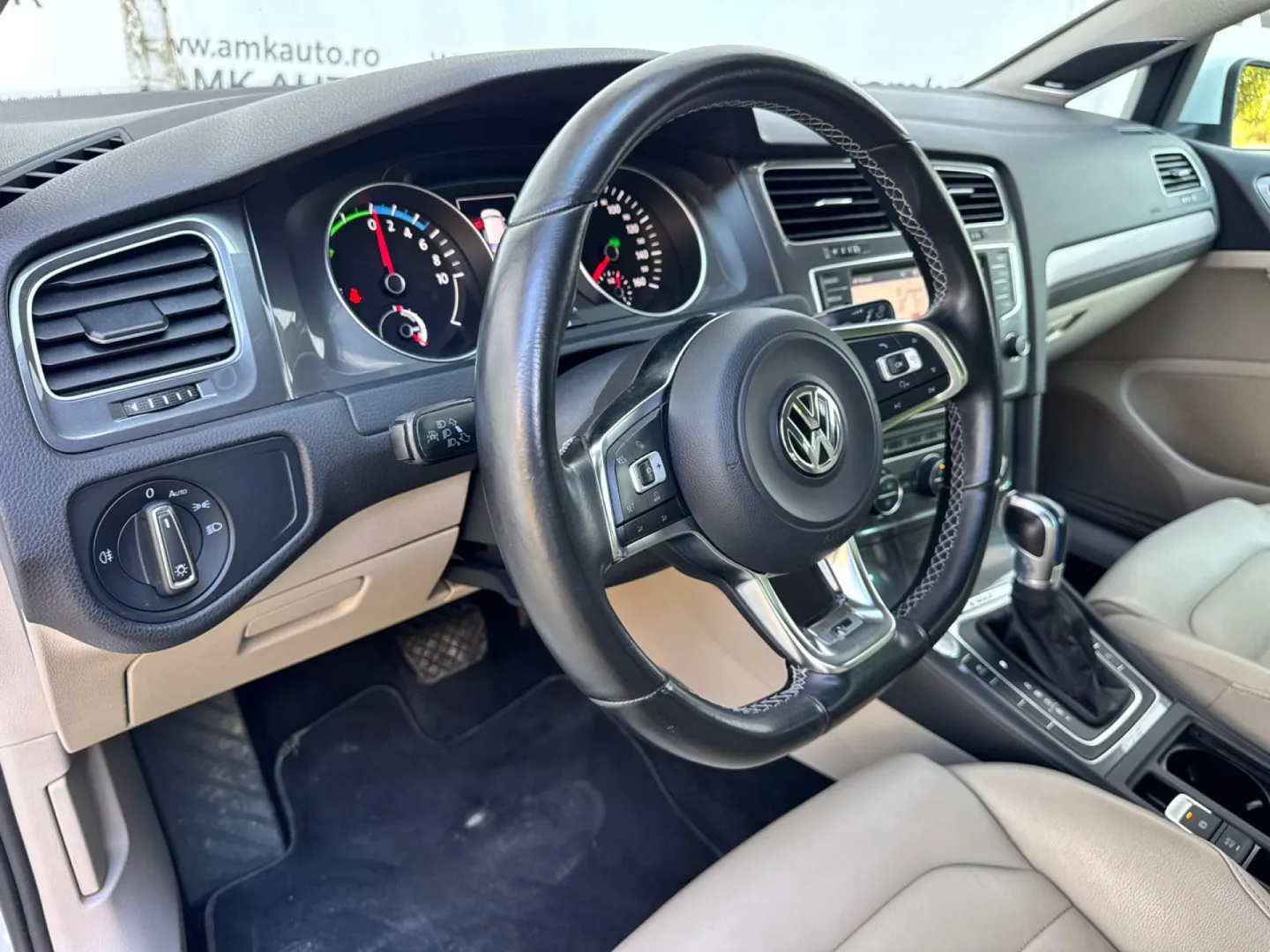 Cumpara/ Vinde online Volkswagen Golf 2015 SH, la cel mai bun pret pentru tine!