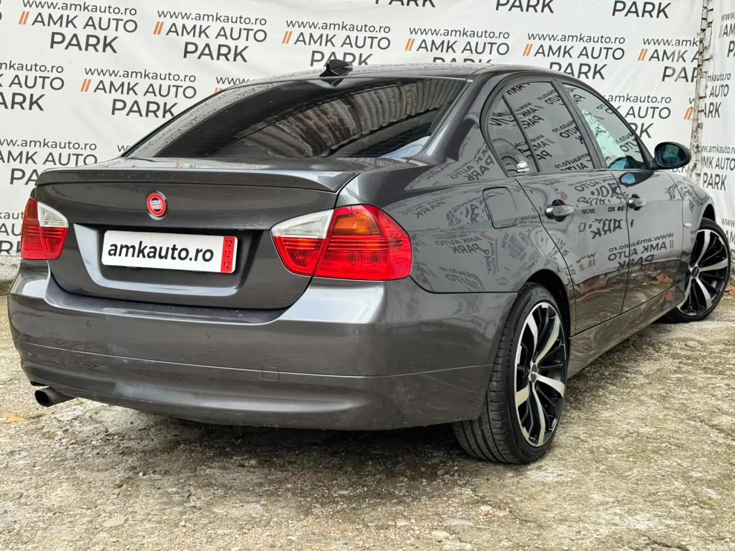 Cumpara/ Vinde online BMW 3 Series 2005 SH, la cel mai bun pret pentru tine!