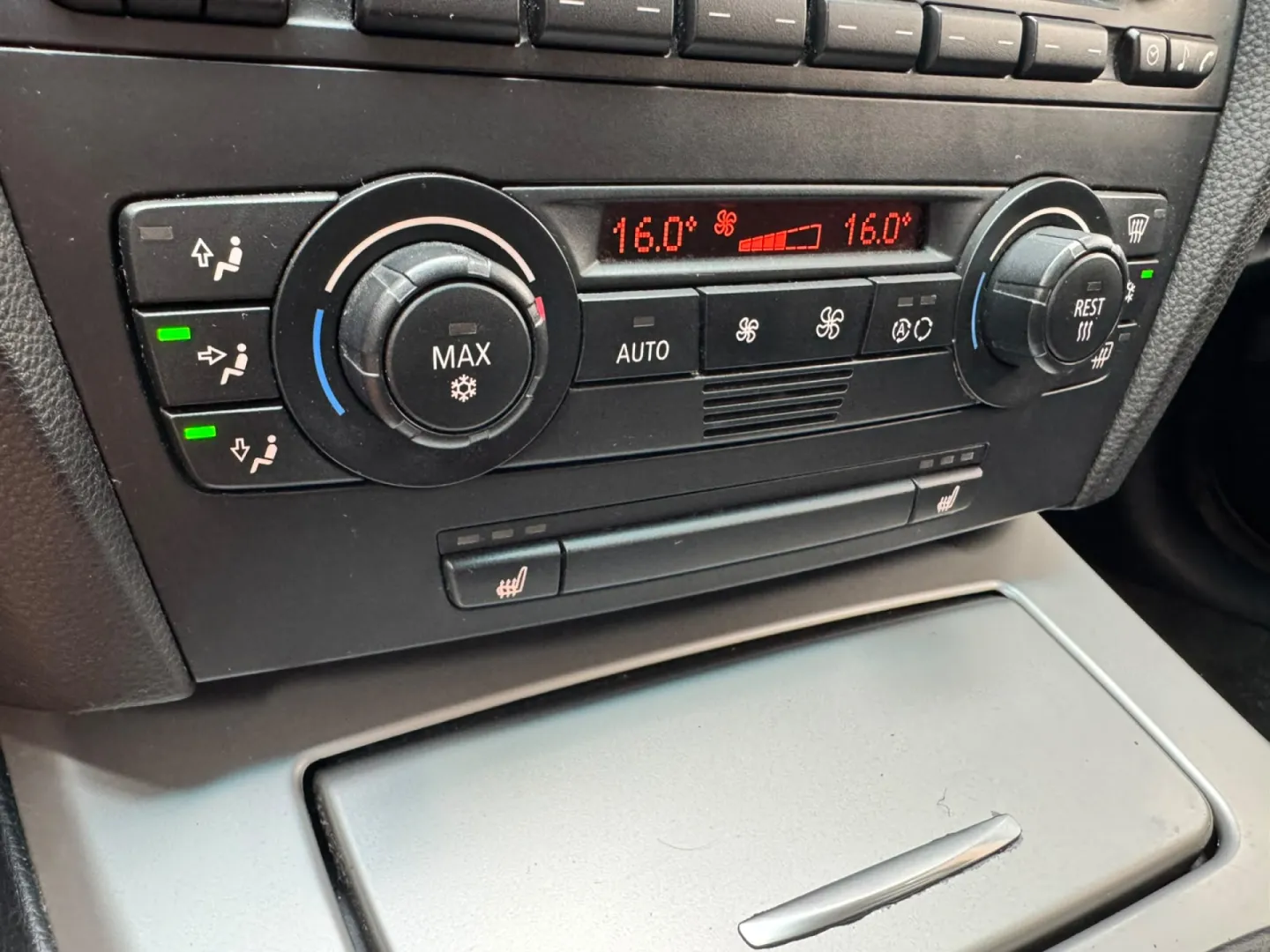 Cumpara/ Vinde online BMW 3 Series 2005 SH, la cel mai bun pret pentru tine!