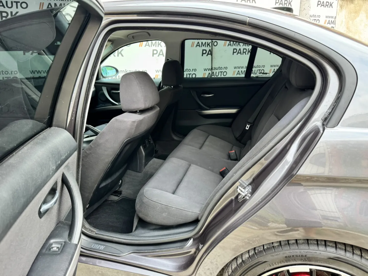 Cumpara/ Vinde online BMW 3 Series 2005 SH, la cel mai bun pret pentru tine!