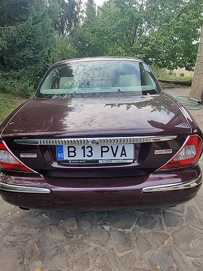 Cumpără / Vinde Jaguar Daimler 2006 SH, la cel mai bun pret pentru tine!
