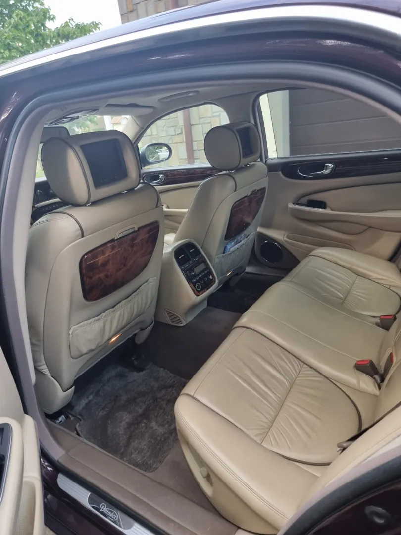 Cumpara/ Vinde online Jaguar Daimler 2006 SH, la cel mai bun pret pentru tine!