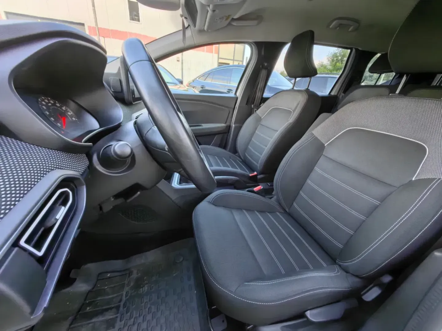 Cumpara/ Vinde online Dacia Sandero 2023 SH, la cel mai bun pret pentru tine!