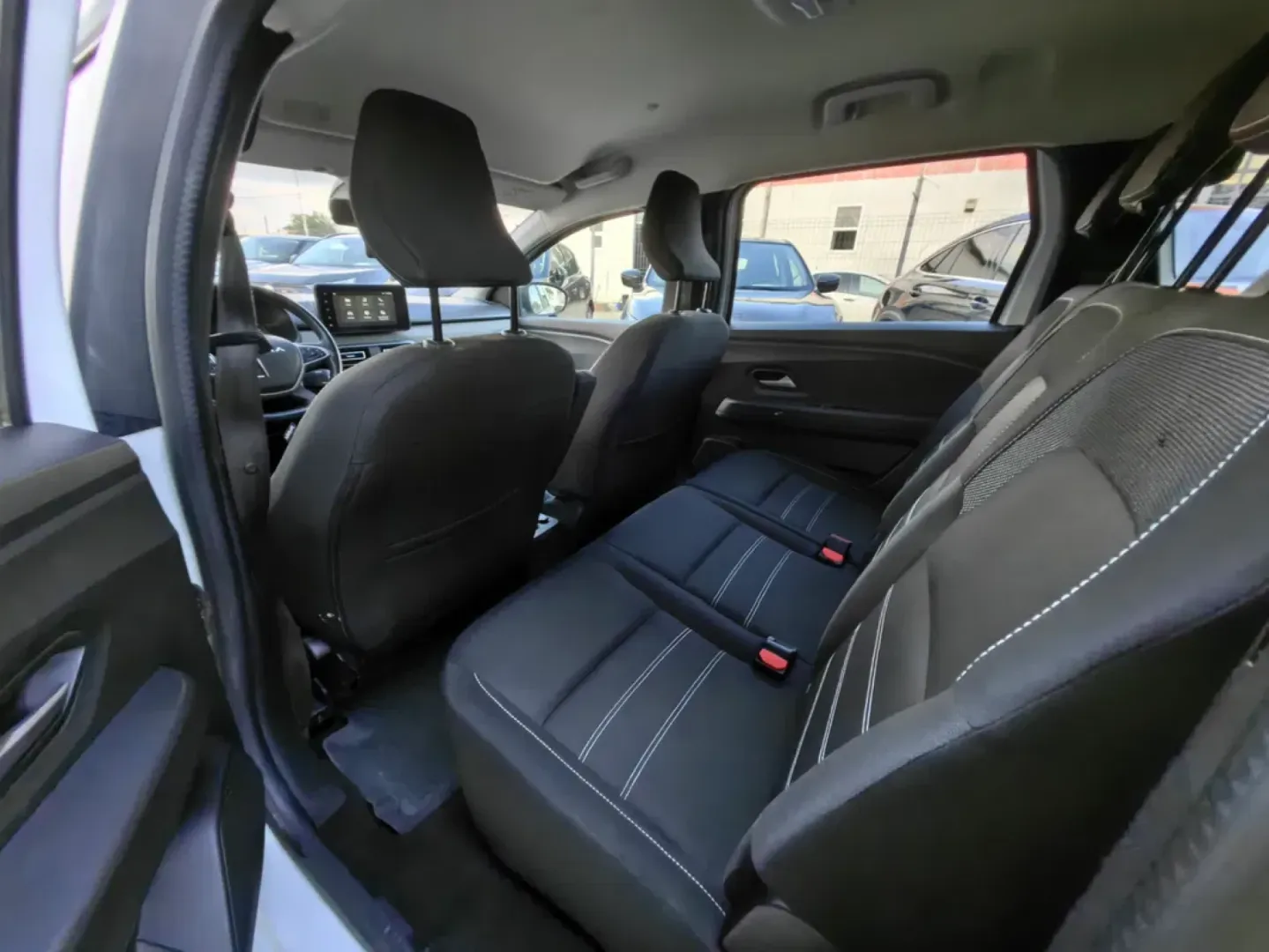 Cumpara/ Vinde online Dacia Sandero 2023 SH, la cel mai bun pret pentru tine!
