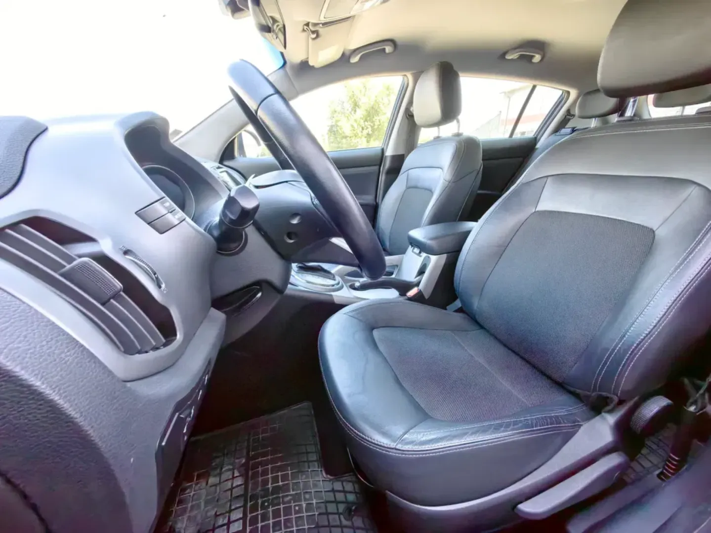 Cumpara/ Vinde online Kia Sportage 2015 SH, la cel mai bun pret pentru tine!