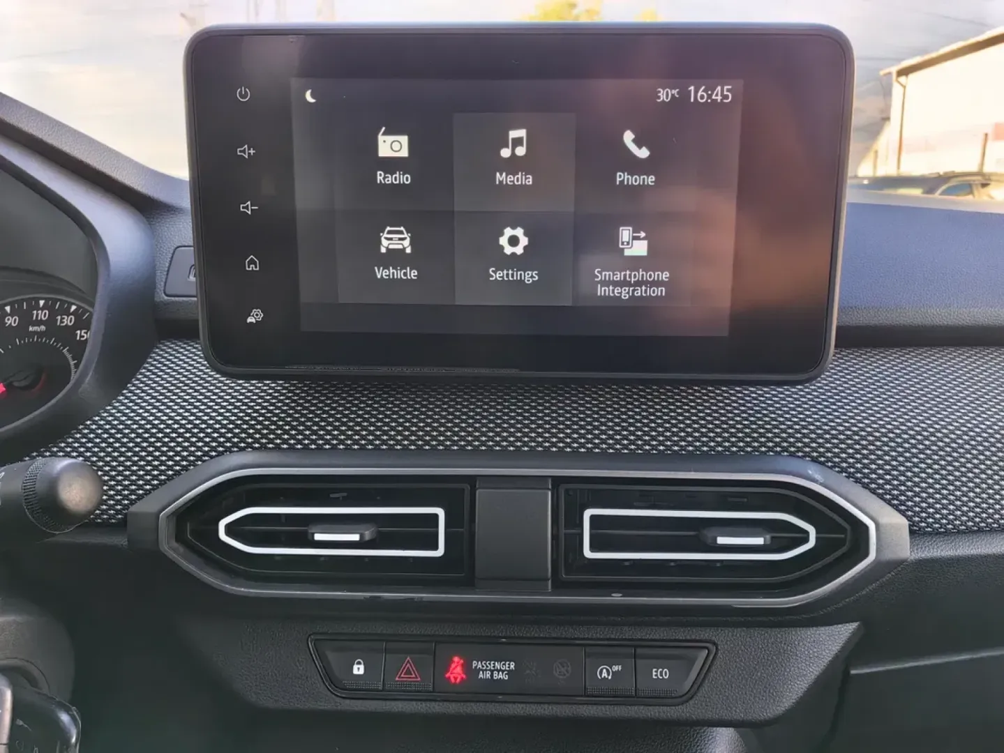 Cumpara/ Vinde online Dacia Sandero 2023 SH, la cel mai bun pret pentru tine!