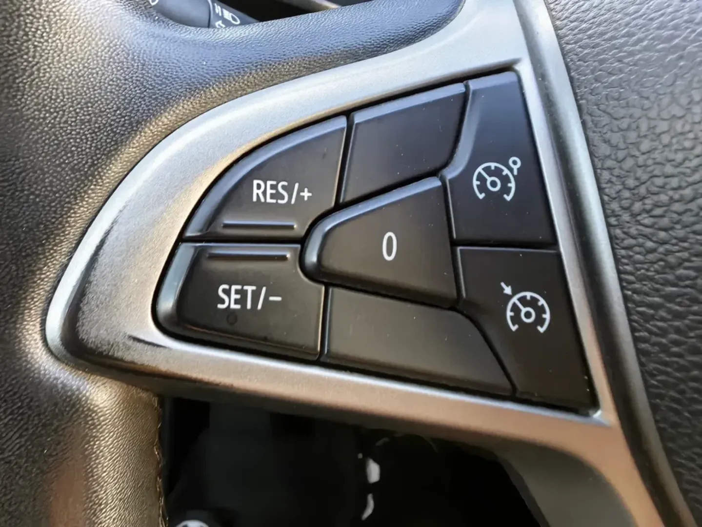 Cumpara/ Vinde online Dacia Sandero 2023 SH, la cel mai bun pret pentru tine!