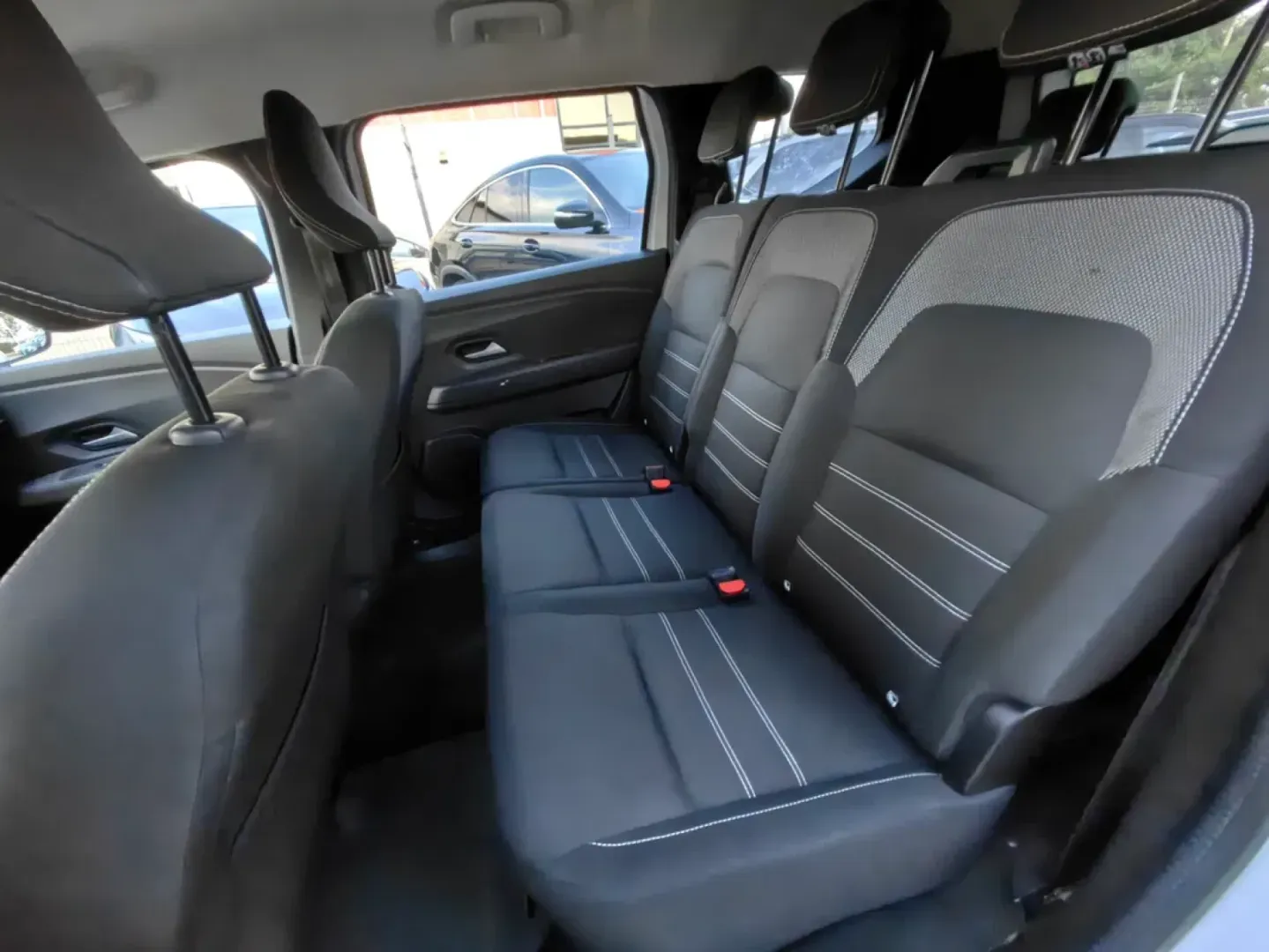 Cumpara/ Vinde online Dacia Sandero 2023 SH, la cel mai bun pret pentru tine!