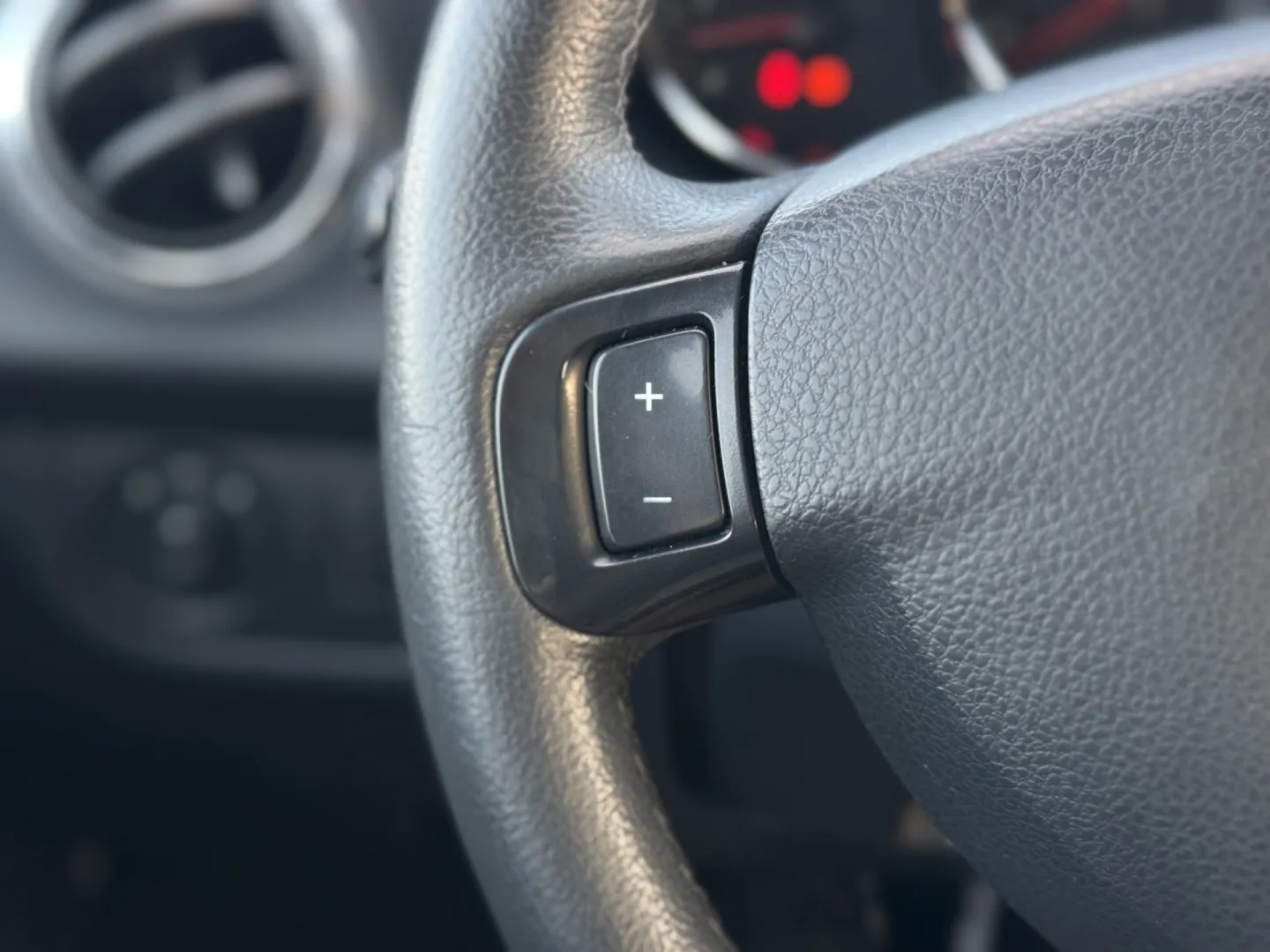 Cumpara/ Vinde online Dacia Sandero 2016 SH, la cel mai bun pret pentru tine!