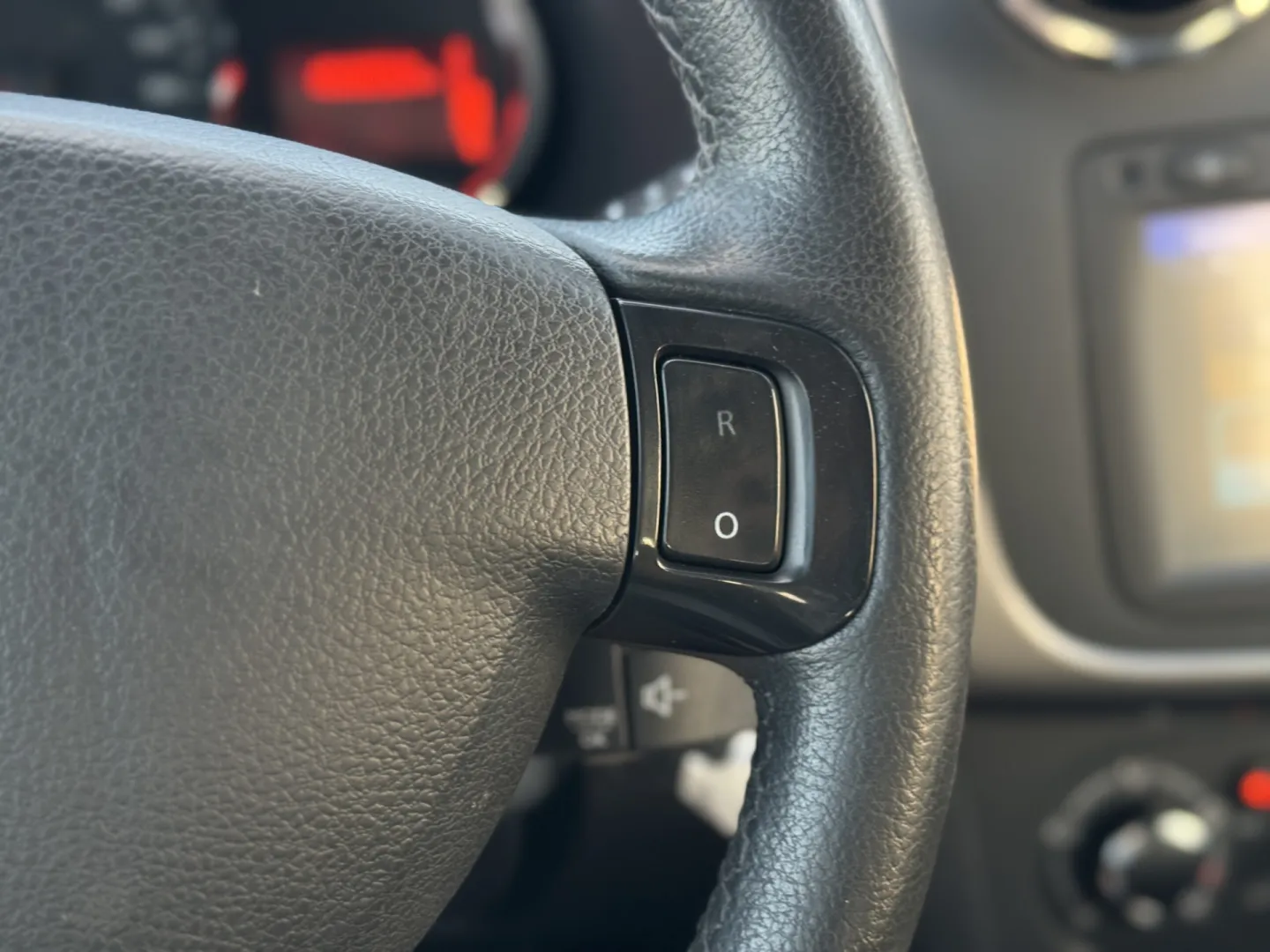 Cumpara/ Vinde online Dacia Sandero 2016 SH, la cel mai bun pret pentru tine!