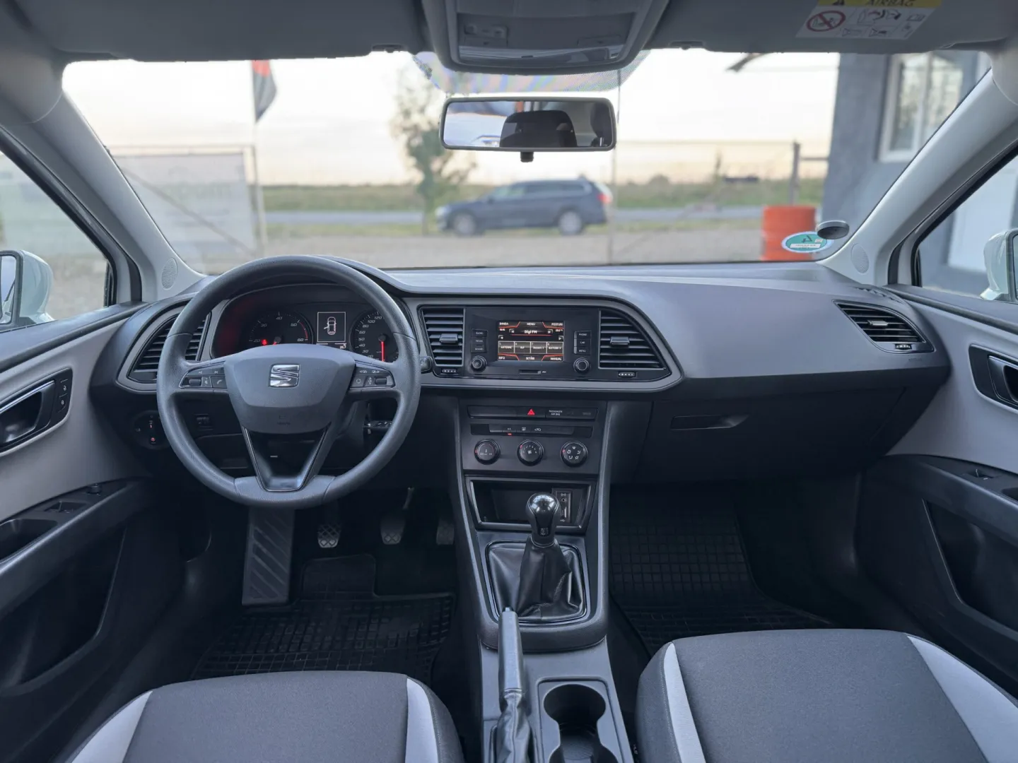 Cumpara/ Vinde online Seat Leon 2015 SH, la cel mai bun pret pentru tine!