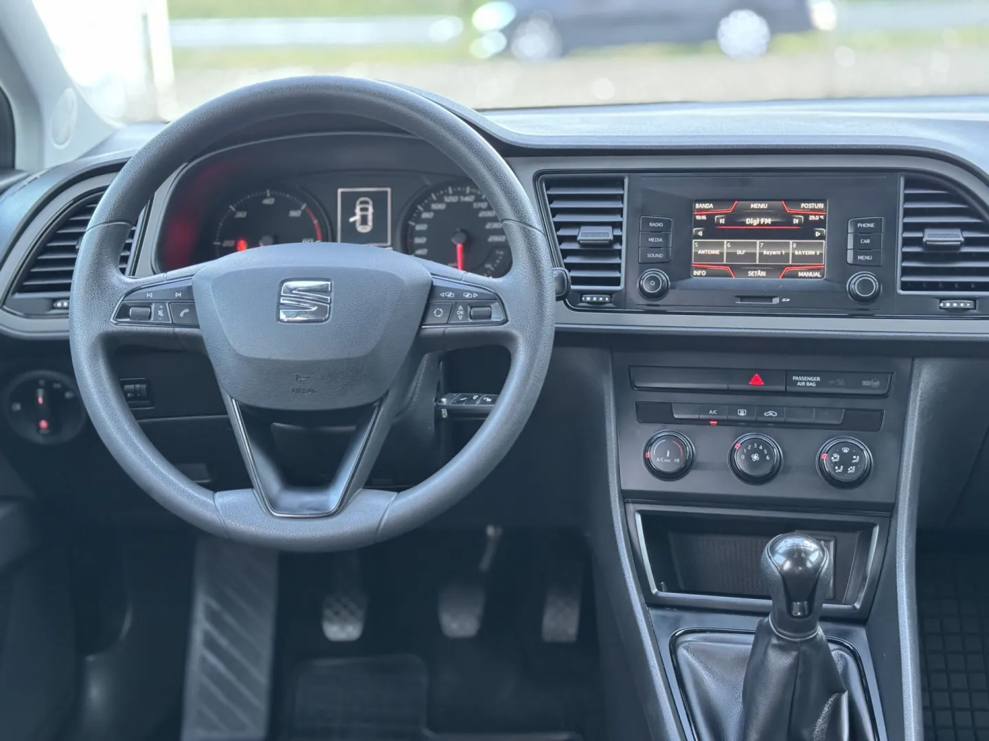 Cumpara/ Vinde online Seat Leon 2015 SH, la cel mai bun pret pentru tine!