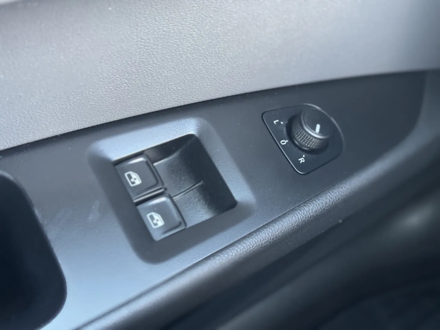 Cumpara/ Vinde online Seat Leon 2015 SH, la cel mai bun pret pentru tine!