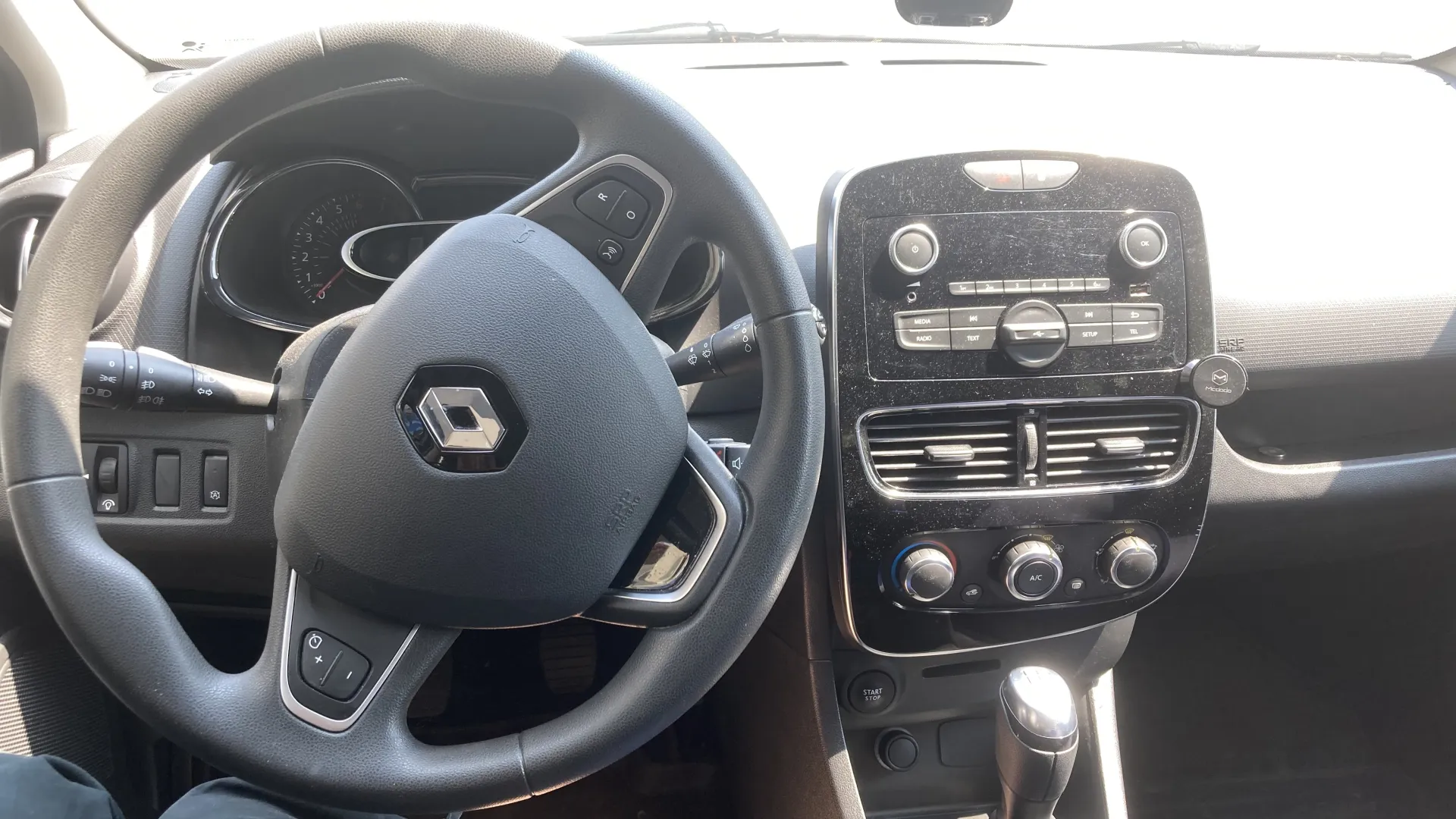 Cumpara/ Vinde online Renault  Clio 2019 SH, la cel mai bun pret pentru tine!