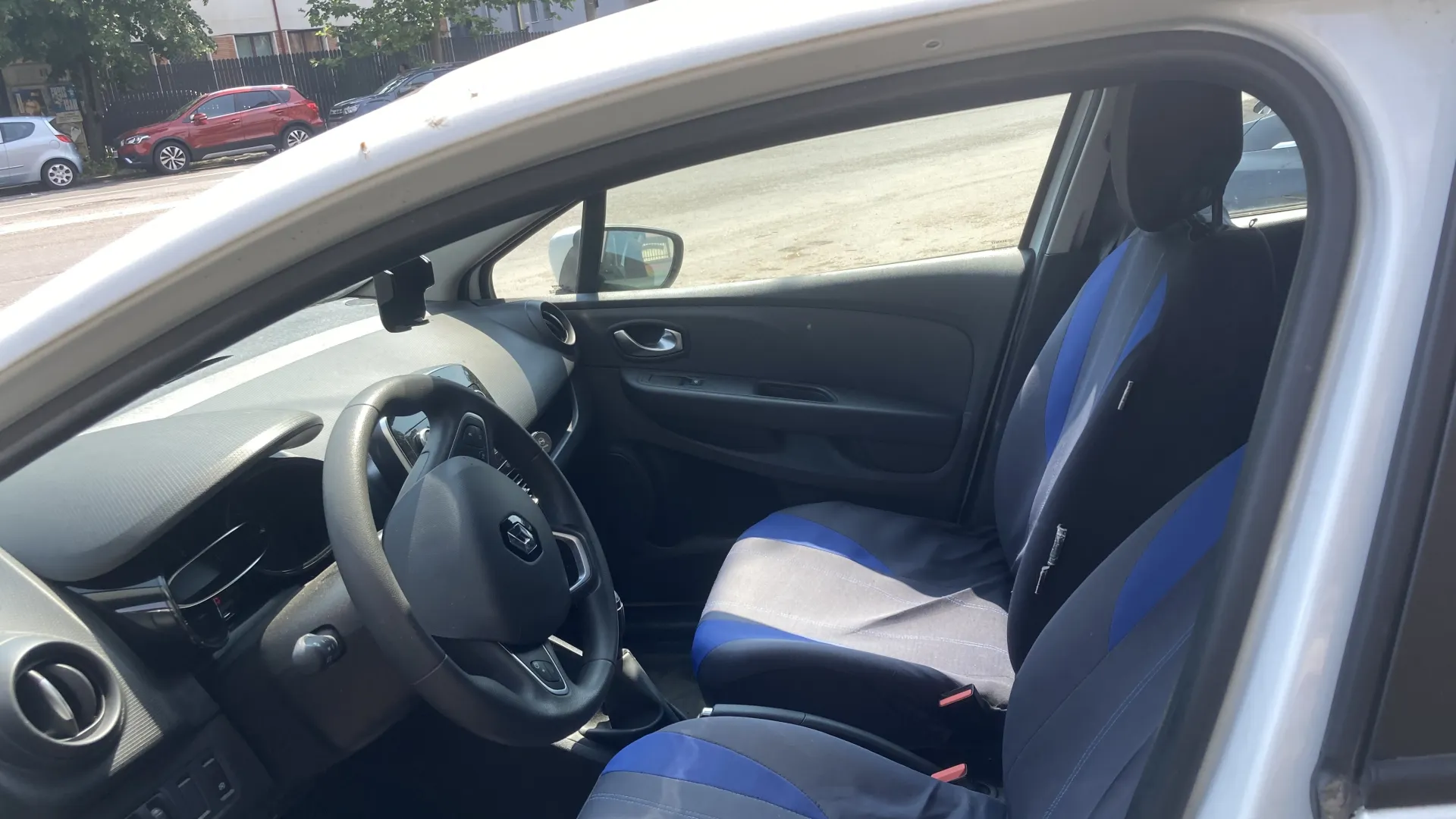 Cumpara/ Vinde online Renault  Clio 2019 SH, la cel mai bun pret pentru tine!