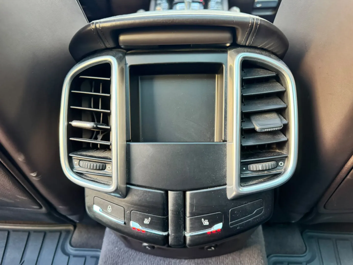 Cumpara/ Vinde online Porsche Cayenne 2014 SH, la cel mai bun pret pentru tine!