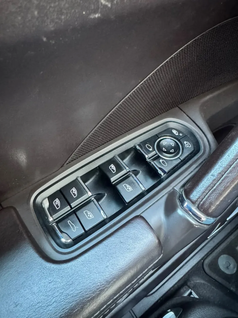 Cumpara/ Vinde online Porsche Cayenne 2014 SH, la cel mai bun pret pentru tine!