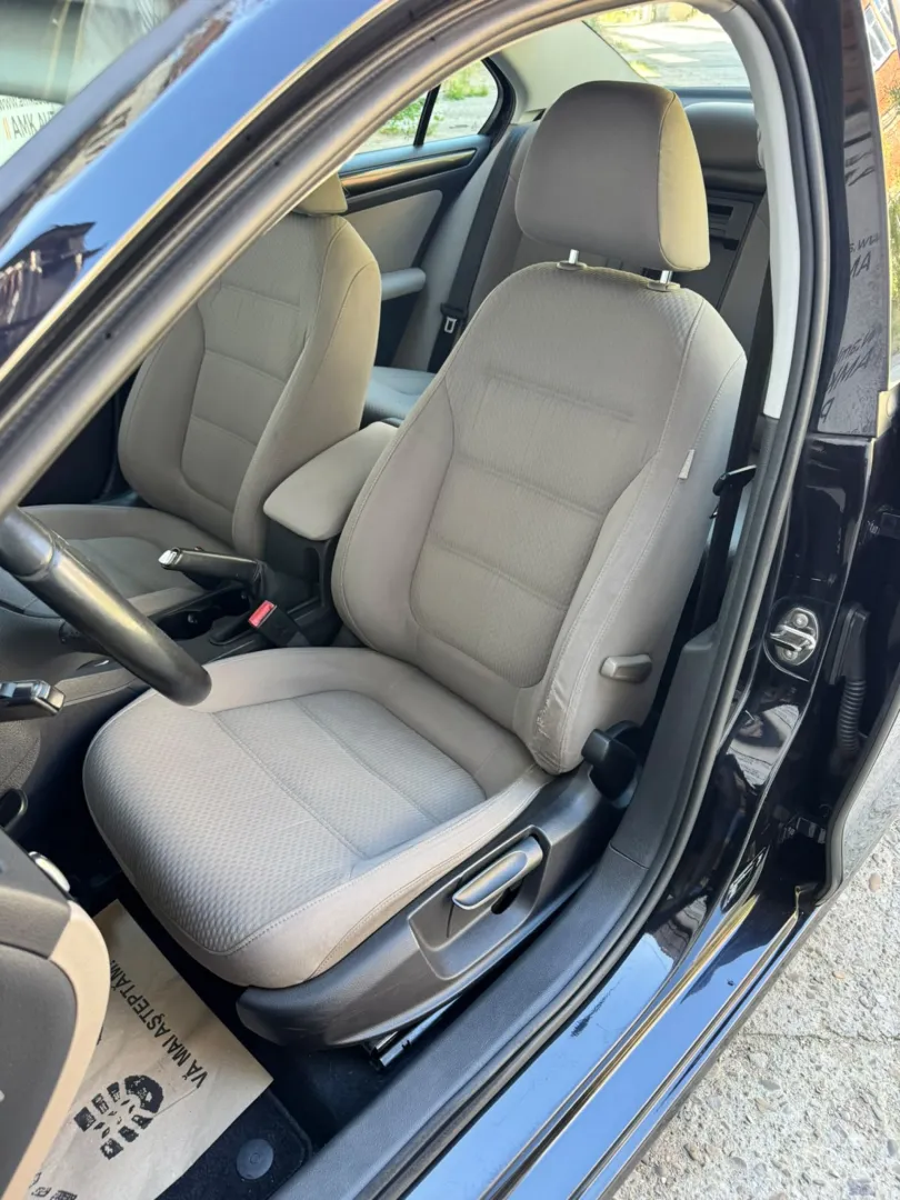 Cumpara/ Vinde online Volkswagen Golf 2011 SH, la cel mai bun pret pentru tine!