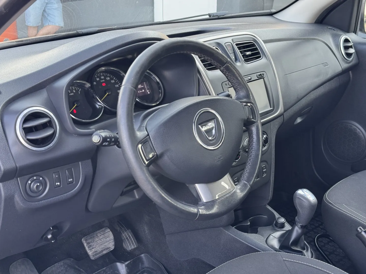Cumpara/ Vinde online Dacia Sandero 2016 SH, la cel mai bun pret pentru tine!