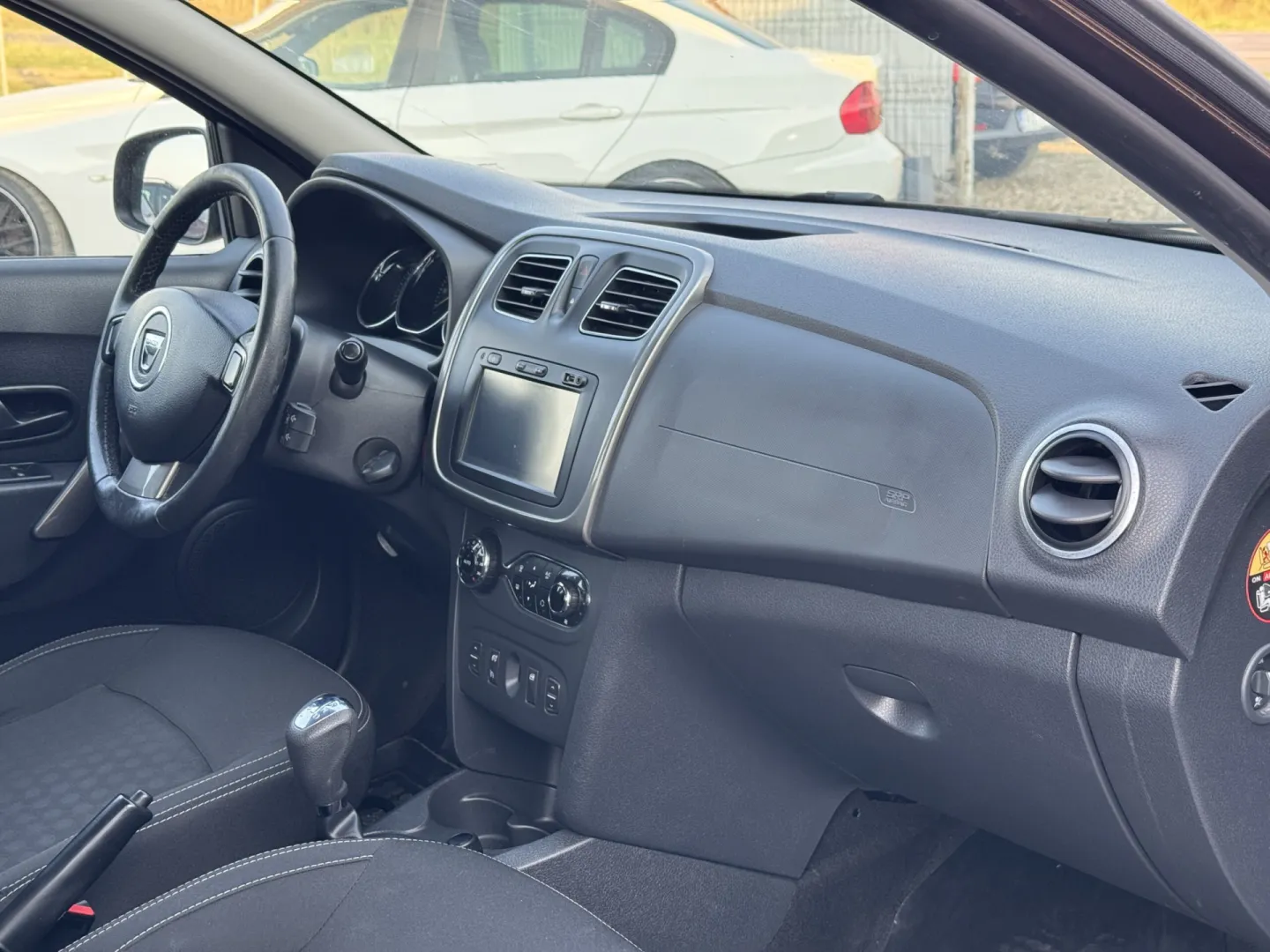 Cumpara/ Vinde online Dacia Sandero 2016 SH, la cel mai bun pret pentru tine!