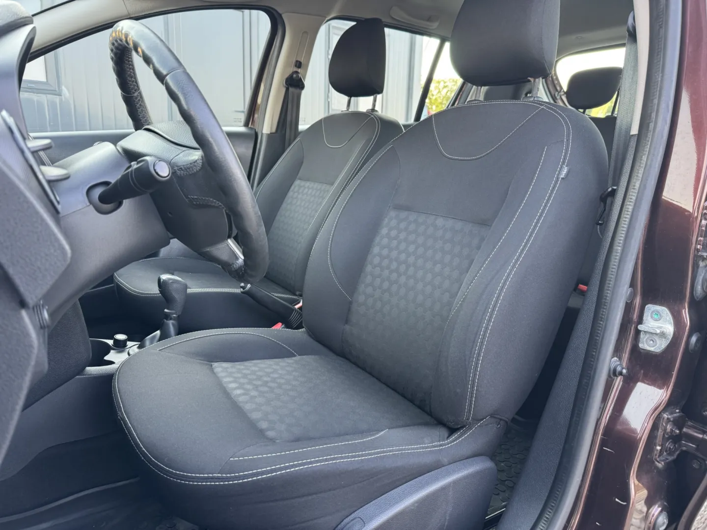 Cumpara/ Vinde online Dacia Sandero 2016 SH, la cel mai bun pret pentru tine!
