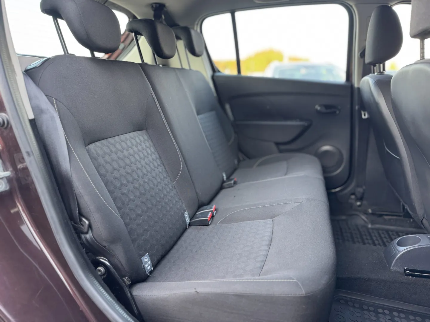 Cumpara/ Vinde online Dacia Sandero 2016 SH, la cel mai bun pret pentru tine!