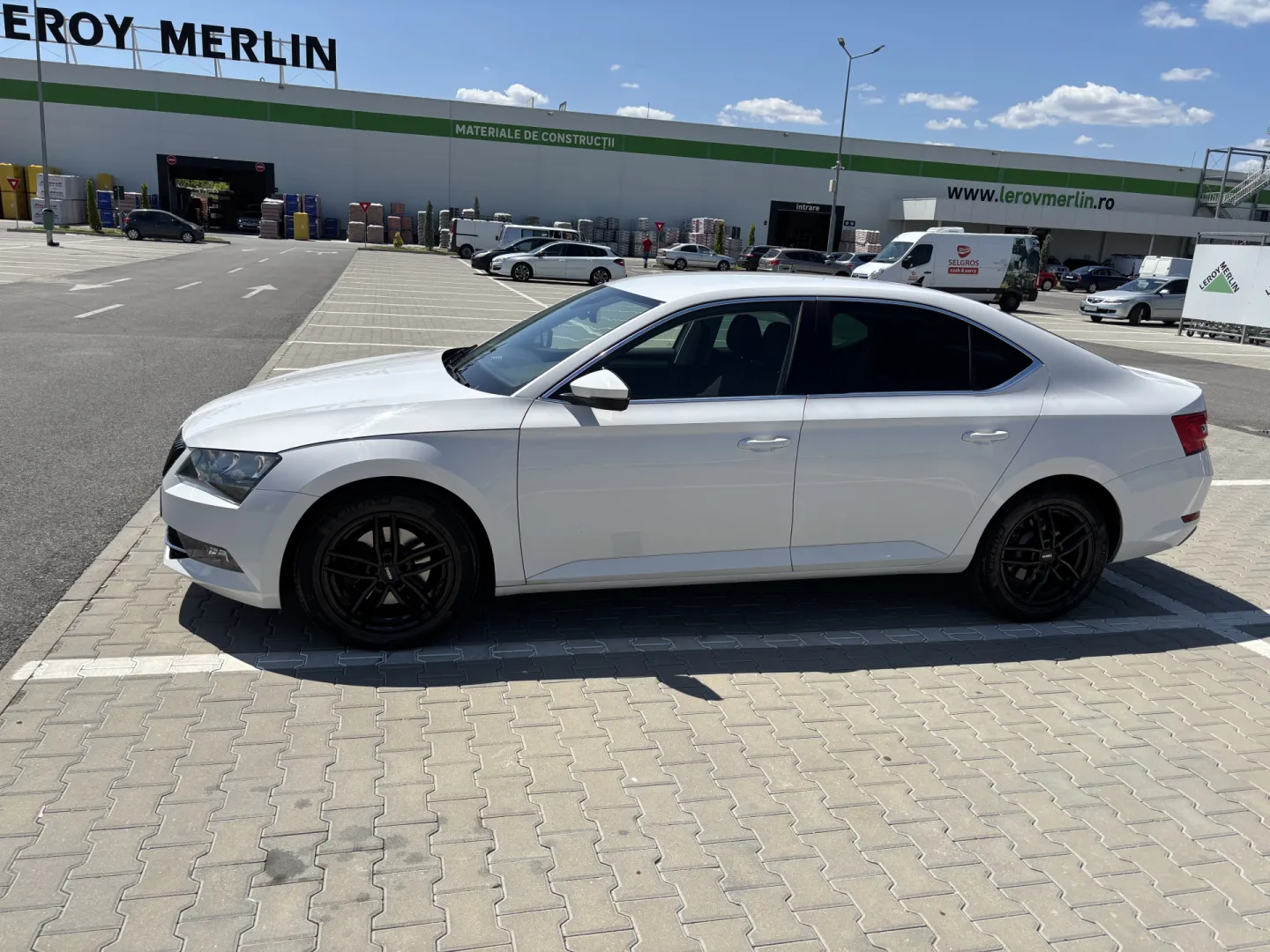 Cumpara/ Vinde online Skoda Superb 2018 SH, la cel mai bun pret pentru tine!