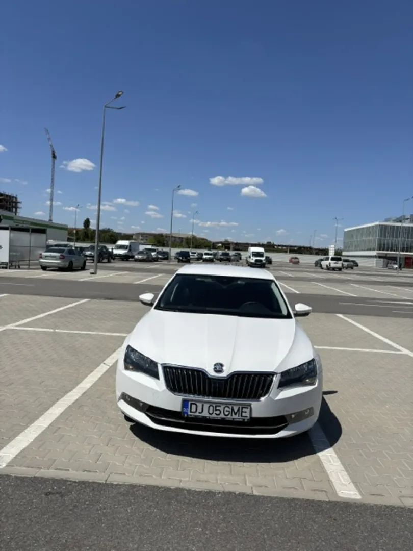 Cumpara/ Vinde online Skoda Superb 2018 SH, la cel mai bun pret pentru tine!