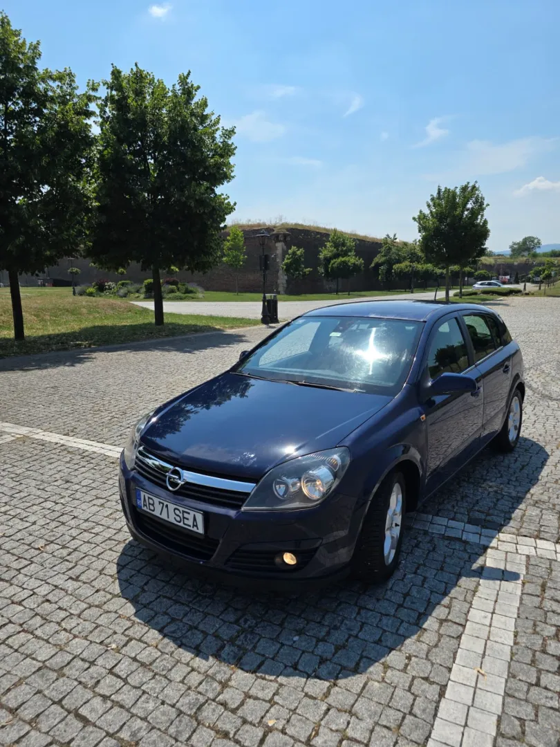 Cumpara/ Vinde online Opel Astra 2004 SH, la cel mai bun pret pentru tine!