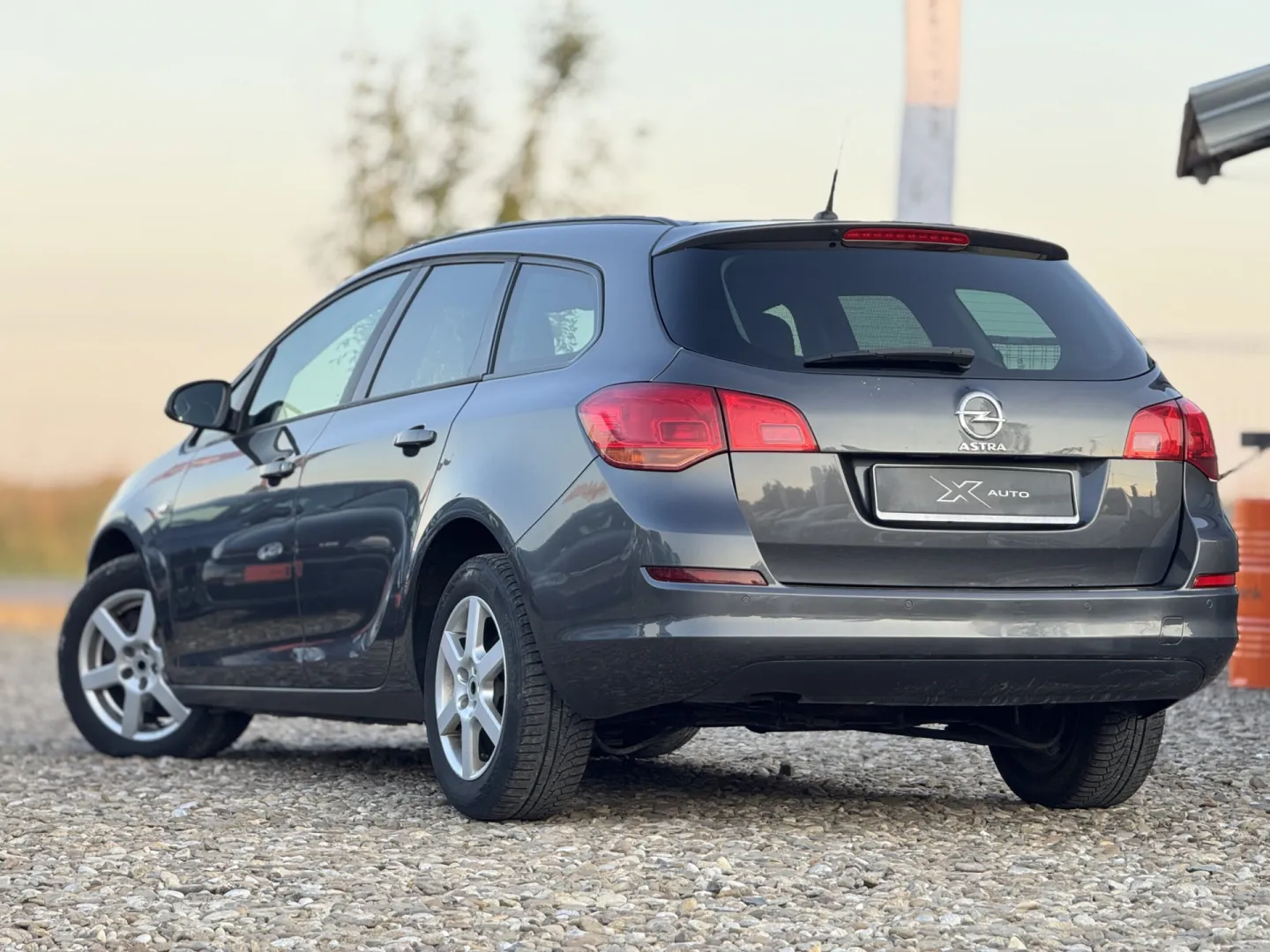 Cumpara/ Vinde online Opel Astra 2011 SH, la cel mai bun pret pentru tine!