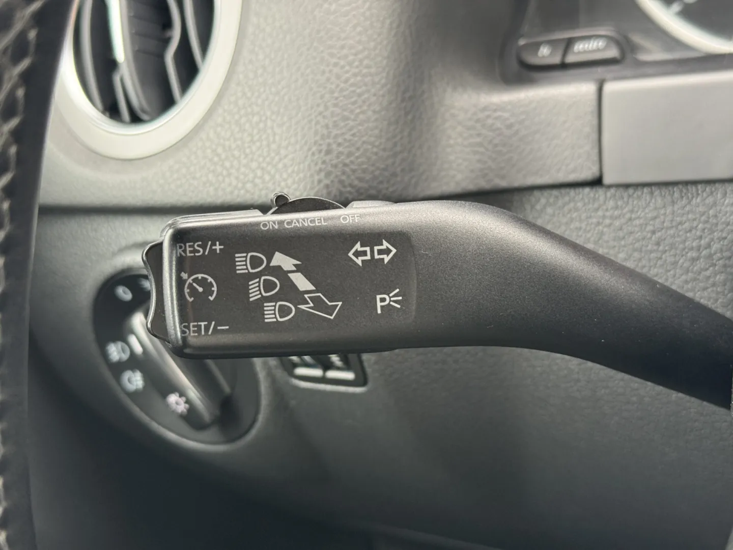 Cumpara/ Vinde online Volkswagen Tiguan 2008 SH, la cel mai bun pret pentru tine!