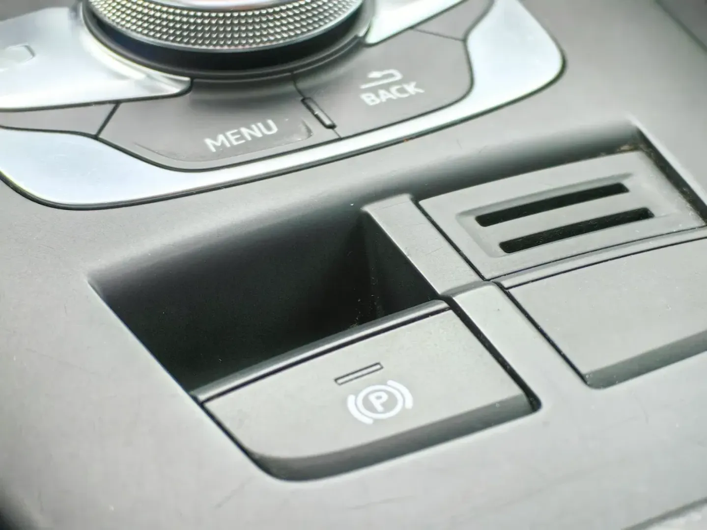 Cumpara/ Vinde online Audi A3 2018 SH, la cel mai bun pret pentru tine!