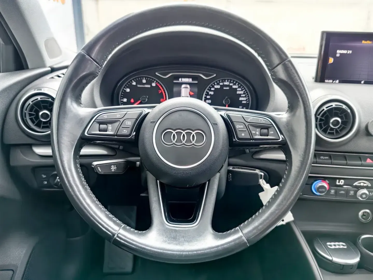 Cumpara/ Vinde online Audi A3 2018 SH, la cel mai bun pret pentru tine!