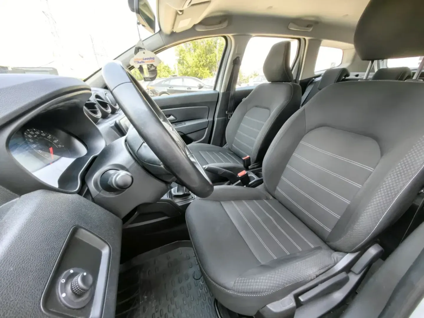 Cumpara/ Vinde online Dacia Duster 2022 SH, la cel mai bun pret pentru tine!