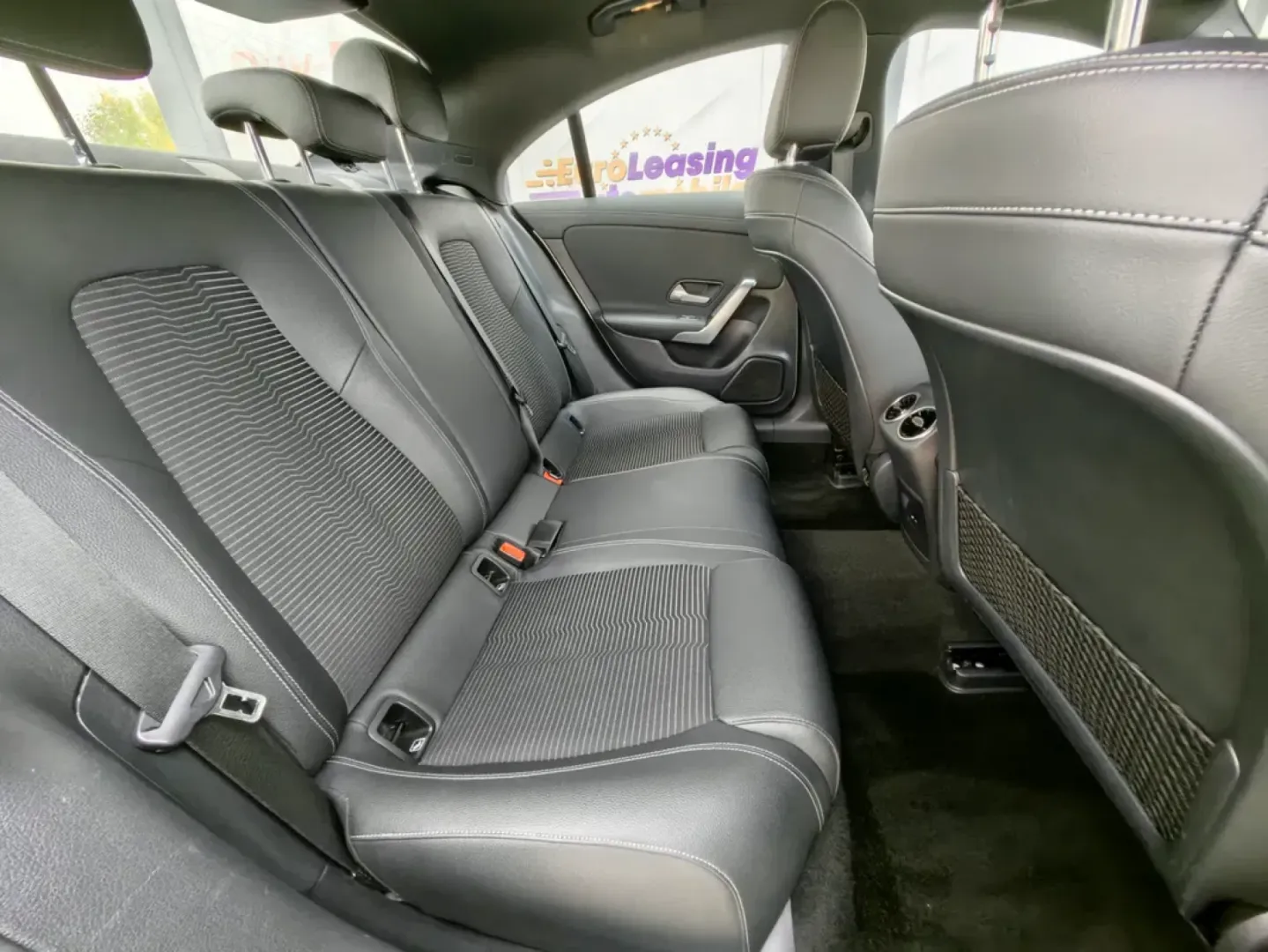 Cumpara/ Vinde online Mercedes-Benz 200 2020 SH, la cel mai bun pret pentru tine!