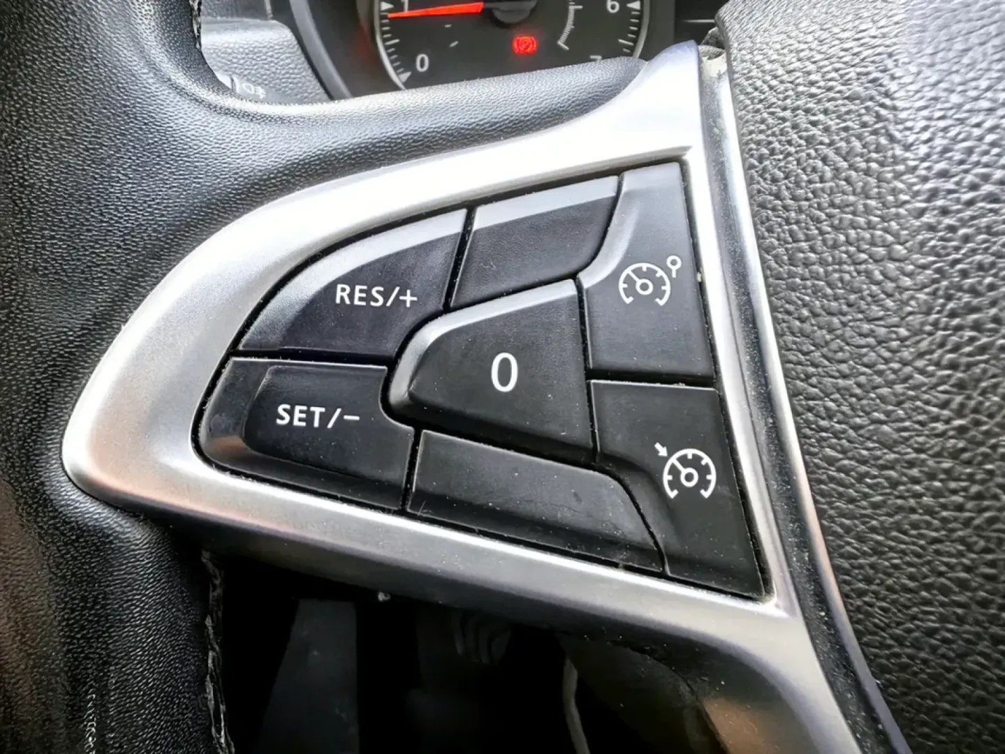 Cumpara/ Vinde online Dacia Duster 2022 SH, la cel mai bun pret pentru tine!