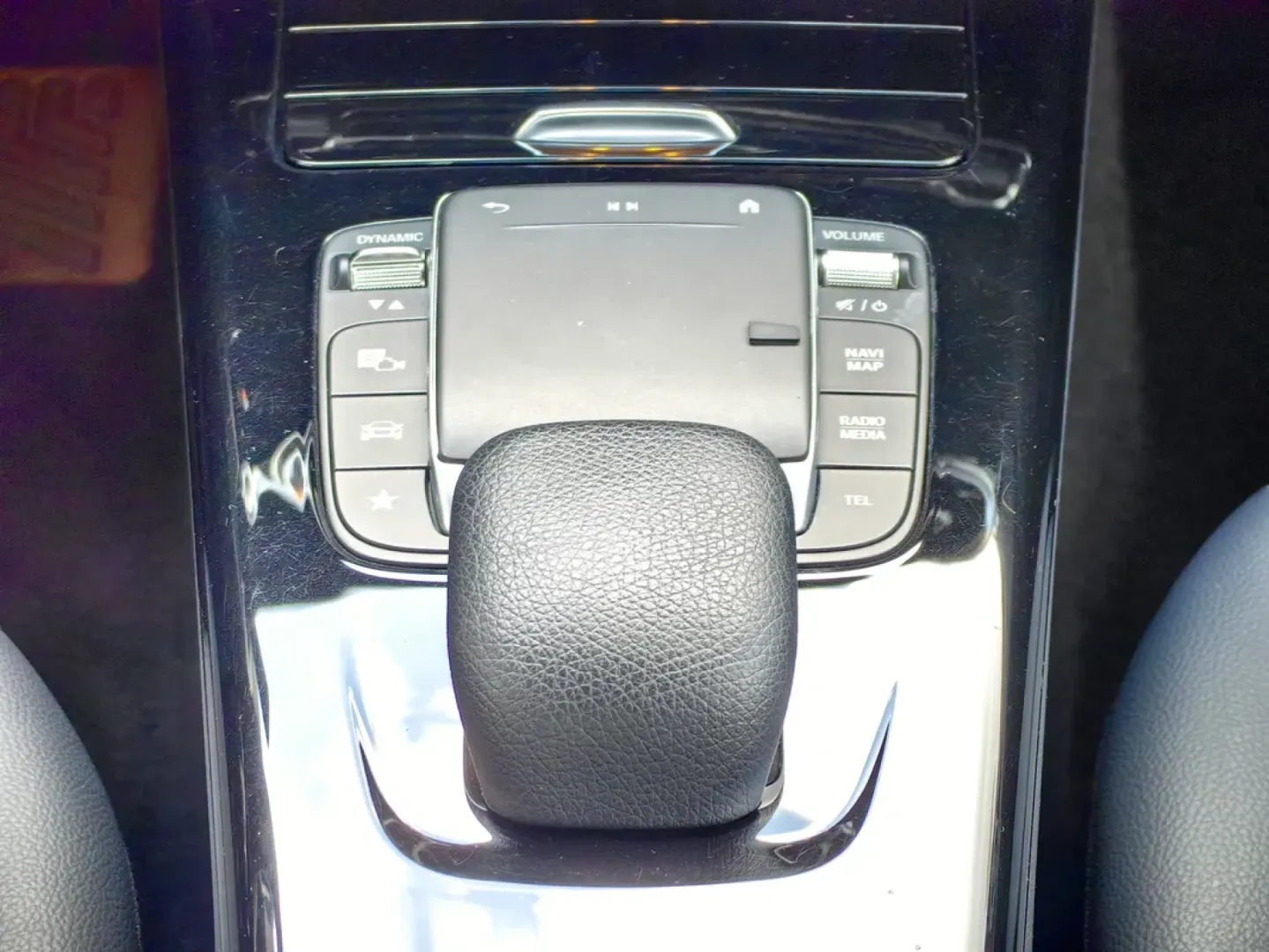 Cumpara/ Vinde online Mercedes-Benz 200 2020 SH, la cel mai bun pret pentru tine!