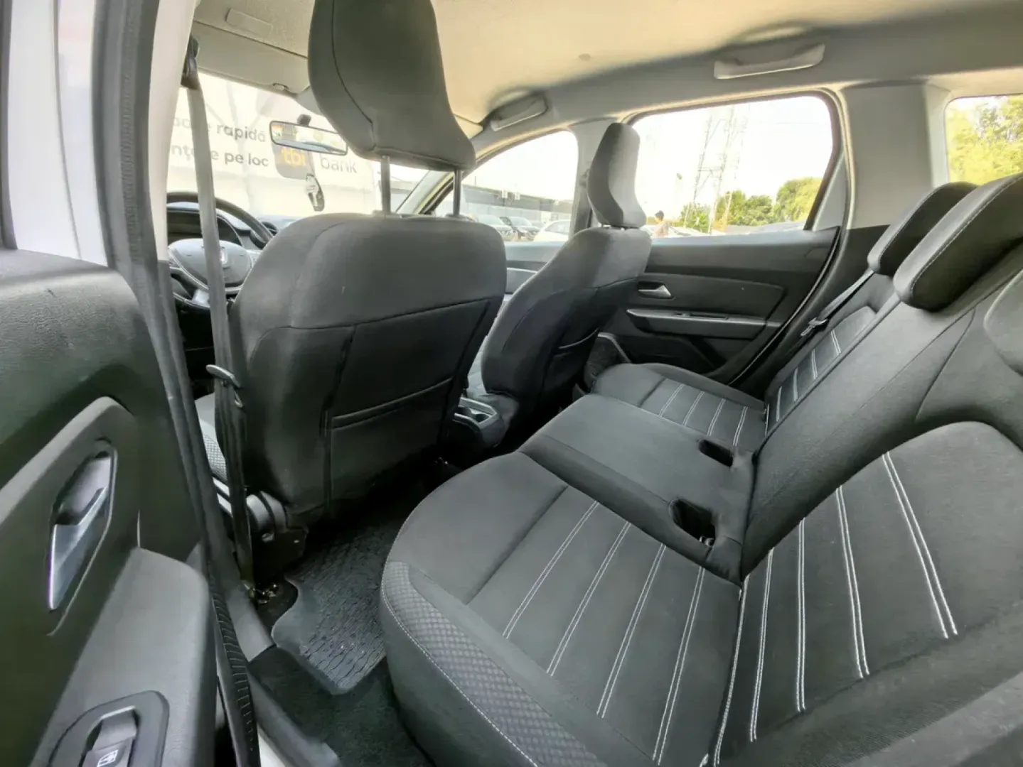 Cumpara/ Vinde online Dacia Duster 2022 SH, la cel mai bun pret pentru tine!