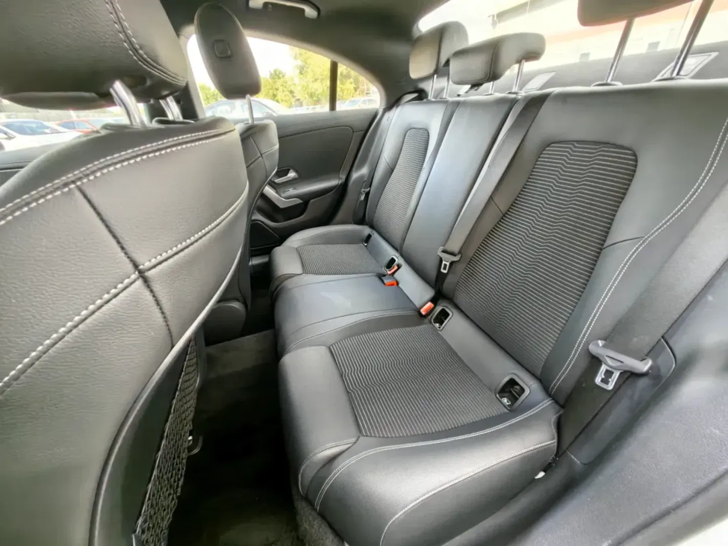 Cumpara/ Vinde online Mercedes-Benz 200 2020 SH, la cel mai bun pret pentru tine!