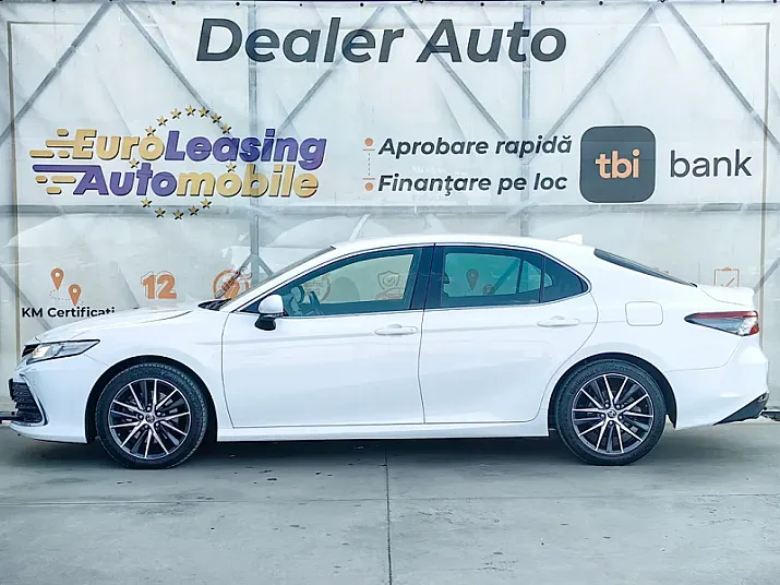 Cumpără / Vinde Toyota Camry 2023 SH, la cel mai bun pret pentru tine!